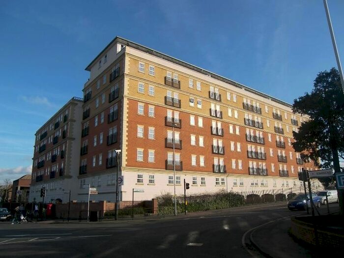 1 Bedroom Flat To Rent In Kings Lodge, Pembroke Road, Ruislip, HA4