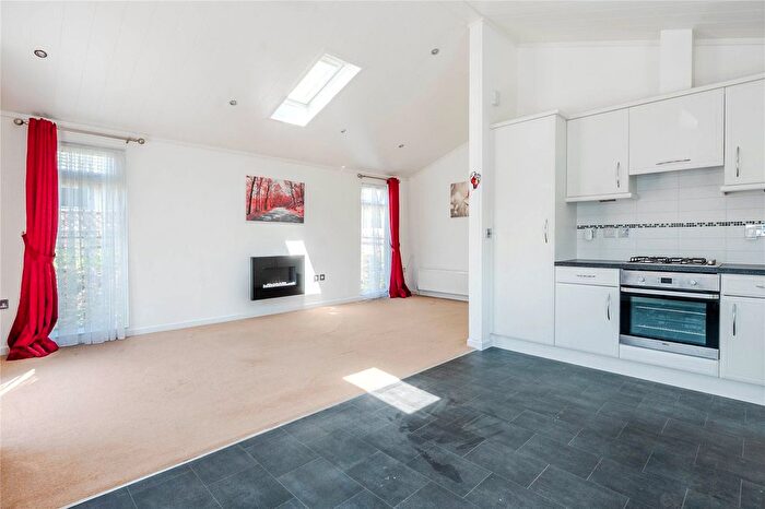 2 Bedroom Garage / Parking For Sale In Whipsnade Park Home, Whipsnade, Bedfordshire, LU6
