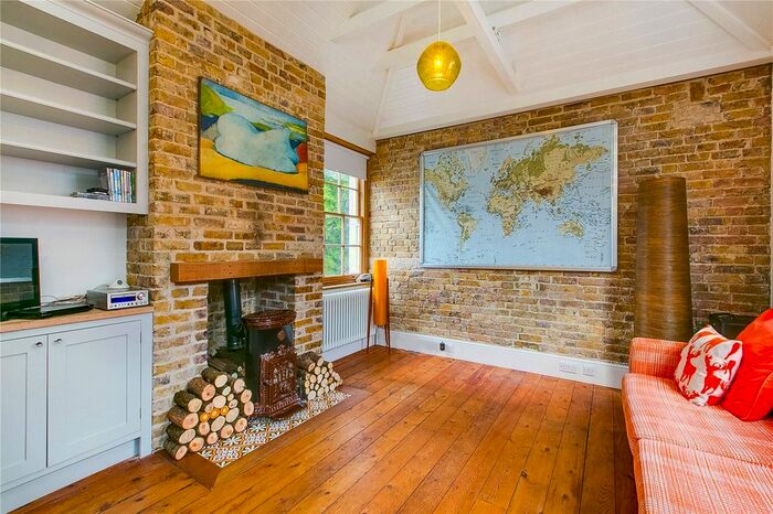 1 Bedroom Flat To Rent In Terrace Lane, Richmond, TW10