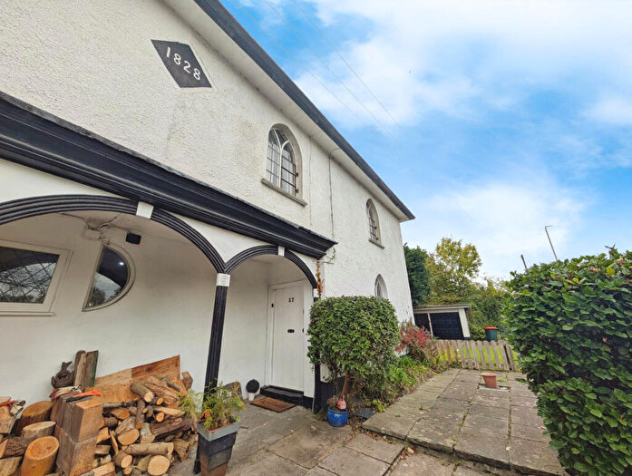 3 Bedroom Cottage For Sale In Forge Lane, Newport, NP10