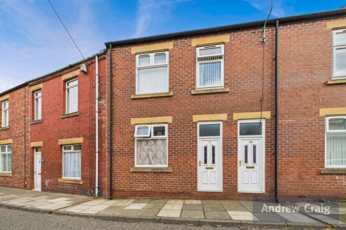 3 Bedroom Flat For Sale In Ramsay Street, Rowlands Gill, NE39