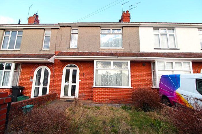 3 Bedroom Terraced House For Sale In Hill House Road, Downend, BS16