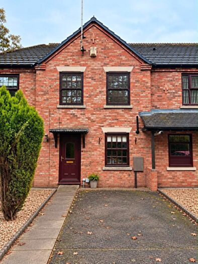 2 Bedroom Town House To Rent In Fieldhouse Court, Stone, ST15