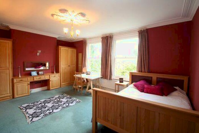 6 Bedroom Terraced House To Rent In Devonshire Place, Exeter, EX4