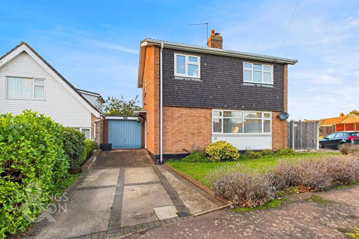 3 Bedroom Detached House For Sale In Church Close, Chedgrave, Norwich, NR14