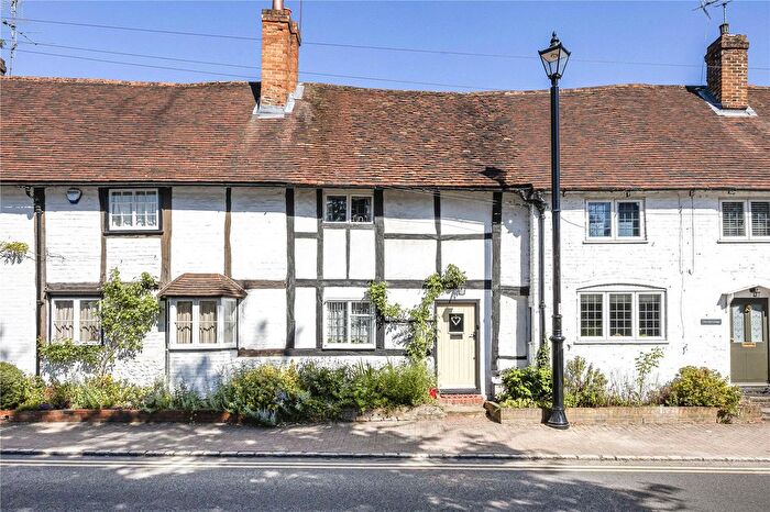 2 Bedroom Terraced House For Sale In High Street, Wargrave, RG10