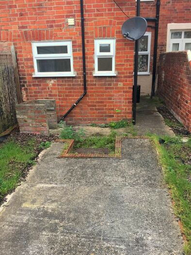 1 Bedroom Flat To Rent In Hilcot Road, Reading RG30