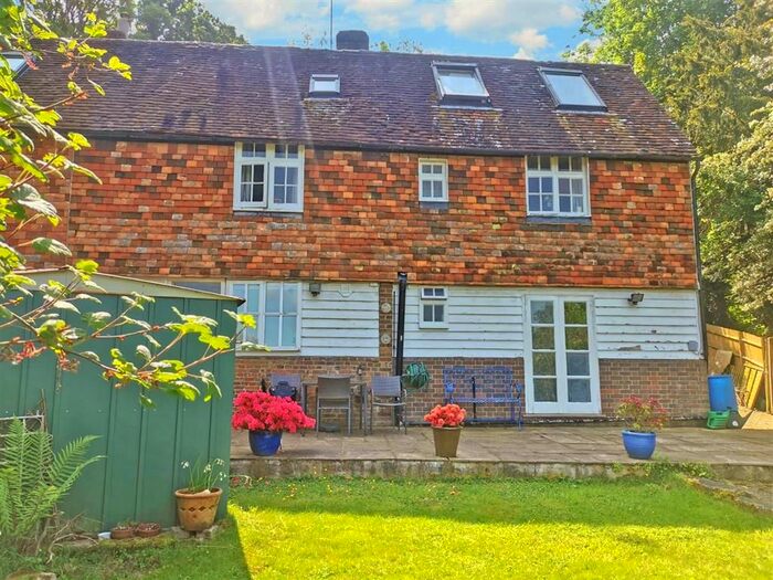 3 Bedroom Property For Sale In School Hill, Lamberhurst, Tunbridge Wells, Kent, TN3