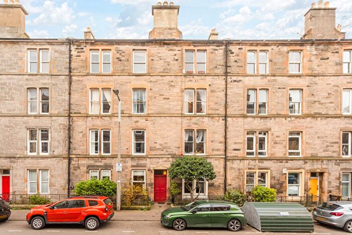 2 Bedroom Flat For Sale In / Blackwood Crescent, Edinburgh, EH9