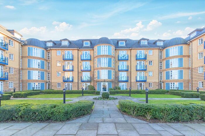 2 Bedroom Apartment To Rent In Newland Gardens, Hertford, SG13
