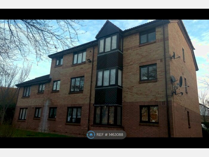 2 Bedroom Flat To Rent In Waterside Close, London, IG11