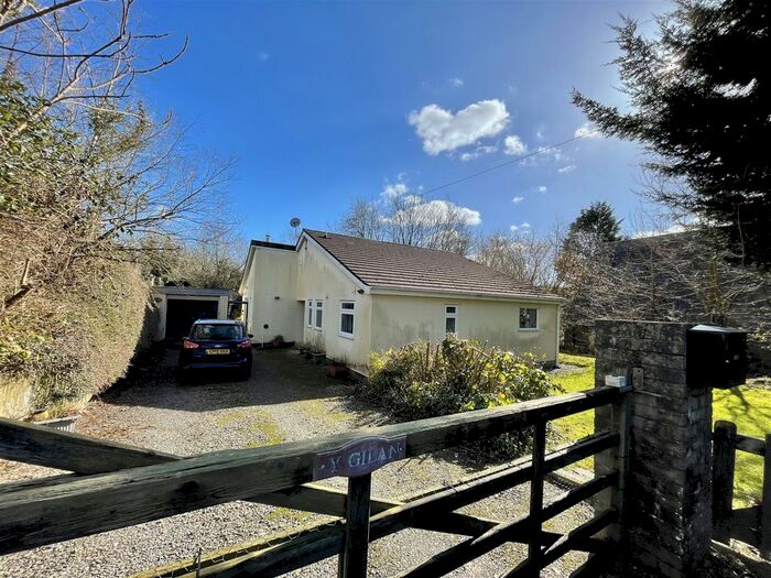 3 Bedroom Detached Bungalow For Sale In Dol-Y-Bont, Borth, Aberystwyth, SY24