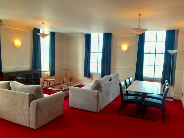 2 Bedroom Flat To Rent In Imperial Apartments, South Western House, Southampton, SO14