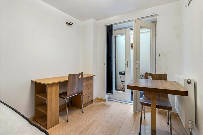 Studio To Rent In Dawes Road, London, SW6