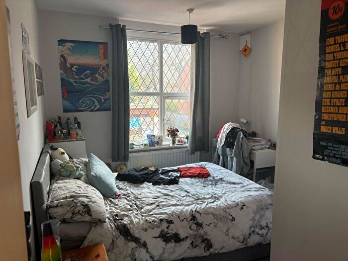 6 Bedroom Semi-Detached House To Rent In Wellington Road, Fallowfield, Manchester, M14