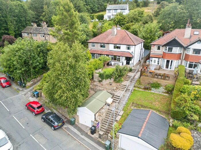 3 Bedroom Semi-detached House For Sale In Banks Lane, Riddlesden, Keighley, BD20