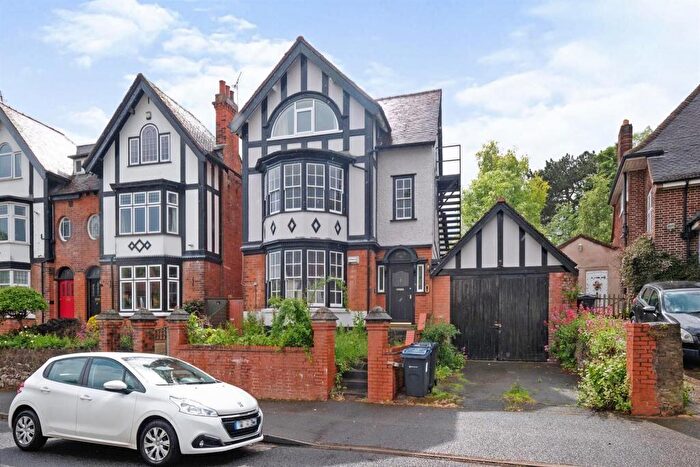 3 Bedroom Semi Detached House For Sale In Wheatsheaf Road, Edgbaston, Birmingham, B16