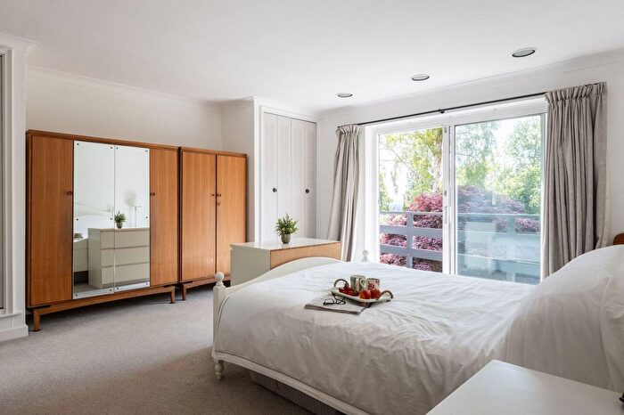4 Bedroom Detached House For Sale In Parklands, Oxted, Surrey, RH8