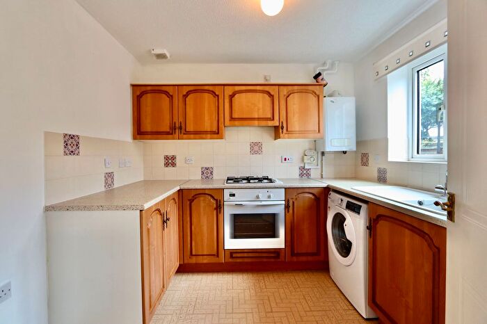 3 Bedroom Terraced House For Sale In St. Andrews Drive, Pontllanfraith, NP12
