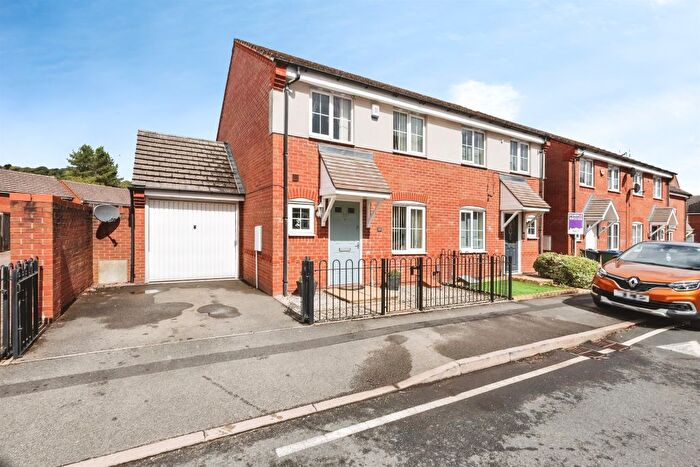 3 Bedroom Semi Detached House For Sale In Bryan Budd Close, Rowley Regis, B65
