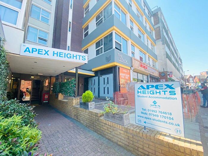 2 Bedroom Flat To Rent In Apex Heights, Upper George Street, Luton, LU1