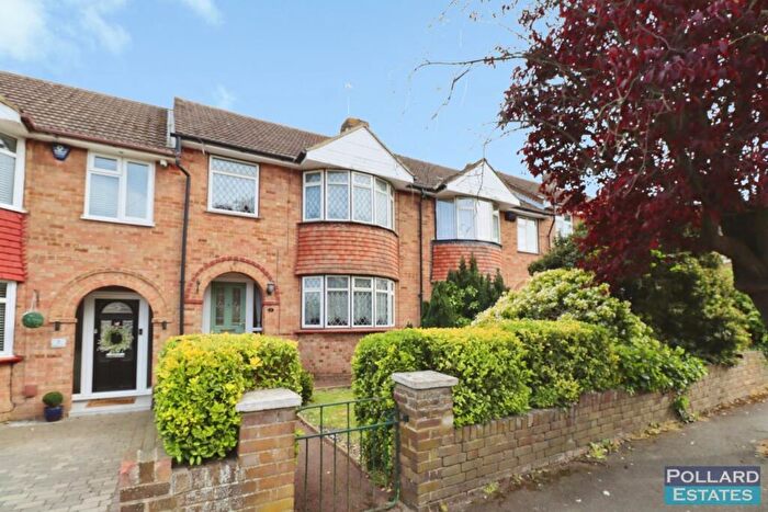 3 Bedroom Terraced House For Sale In Suffolk Avenue, Rainham, ME8
