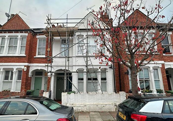2 Bedroom Flat For Sale In A Edenvale Street, Fulham, London, SW6