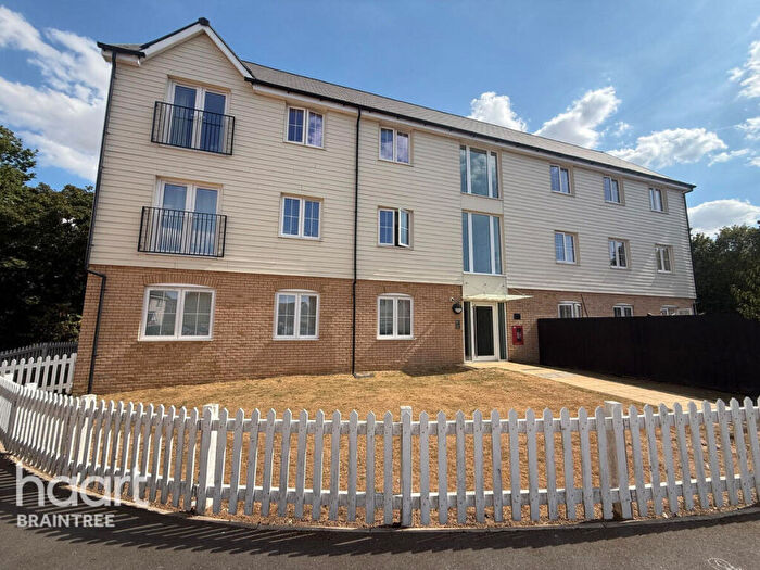 2 Bedroom Apartment For Sale In Legg Close, Braintree, CM7