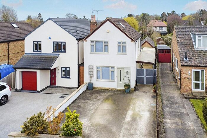 3 Bedroom Detached House For Sale In Almsford Oval, Harrogate, HG2