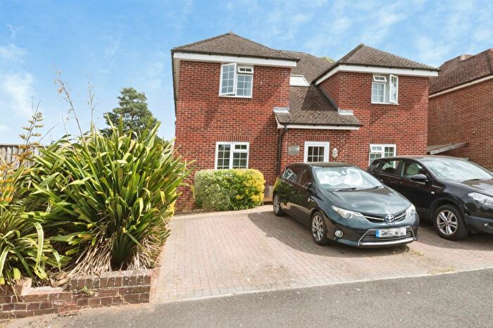 1 Bedroom Apartment For Sale In Blackbird Road, Eastleigh, SO50
