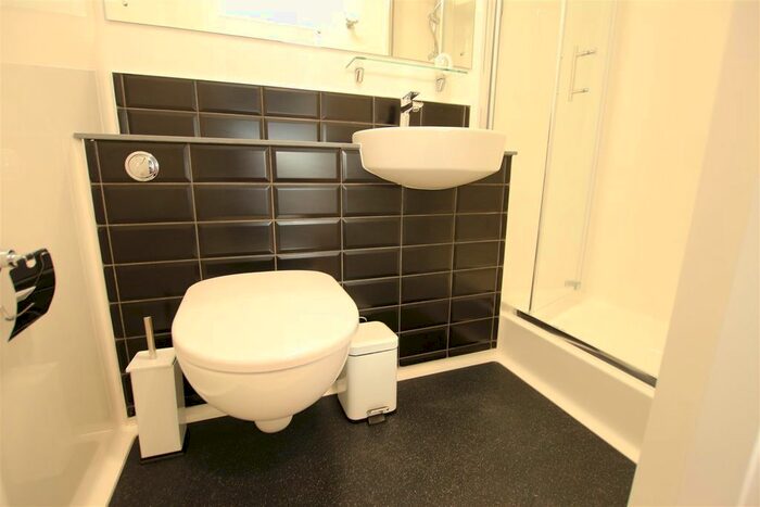 1 Bedroom Property To Rent In Kettering Road, Northampton, NN1