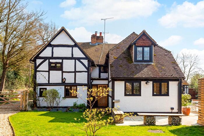 4 Bedroom Detached House To Rent In Bunglers Hill Road Farley Hill, RG7