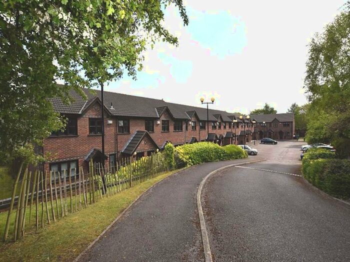1 Bedroom Apartment To Rent In Elladene Park, Chorlton, M21