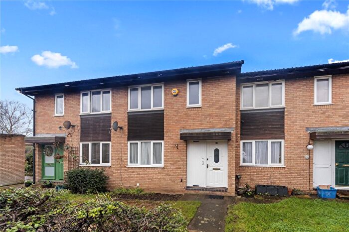 3 Bedroom Terraced House For Sale In Denning Close, Hampton, TW12