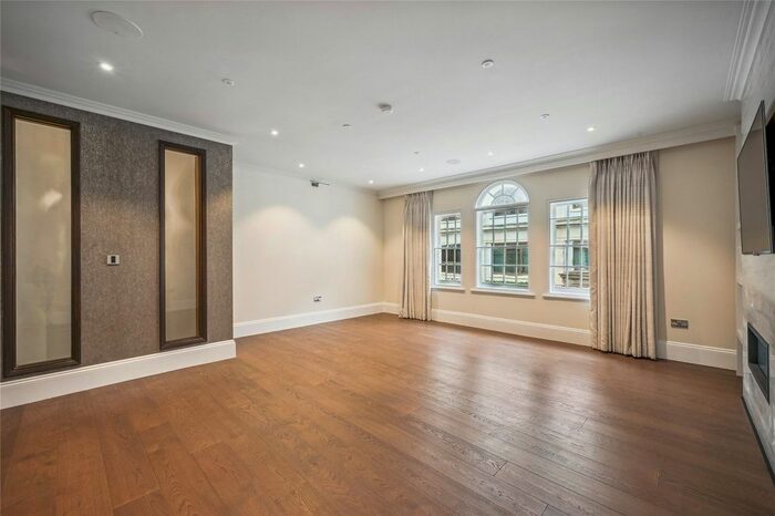 3 Bedroom Terraced House To Rent In Chapter Street, Westminster, London, SW1P