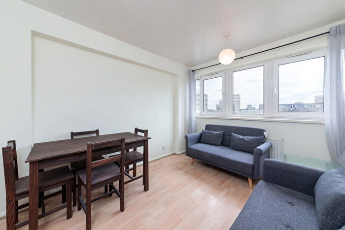 2 Bedroom Flat For Sale In Butler Street, Bethnal Green, London, E2