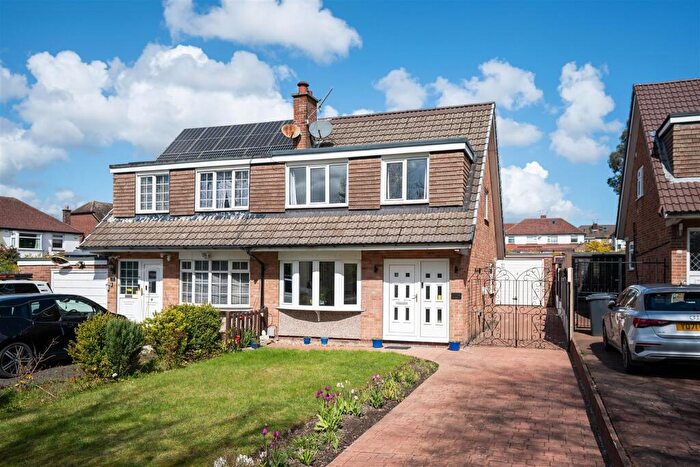 3 Bedroom Semi Detached House For Sale In Cinderhill Lane, Norton, Sheffield, S8