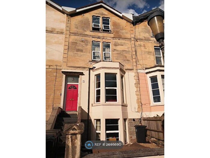 2 Bedroom Flat To Rent In Garden Eastfield Road, Cotham, Bristol, BS6