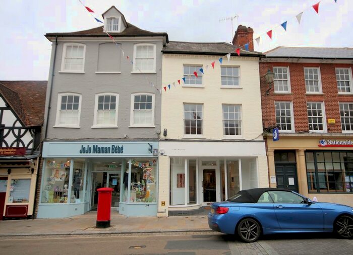 1 Bedroom Apartment To Rent In Market Place, Henley-On-Thames, Oxfordshire, RG9