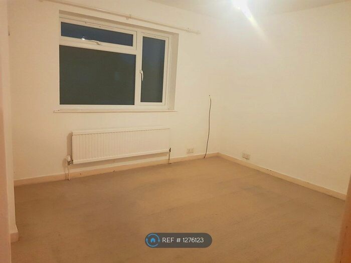 2 Bedroom Terraced House To Rent In Ponting Street, Swindon, SN1