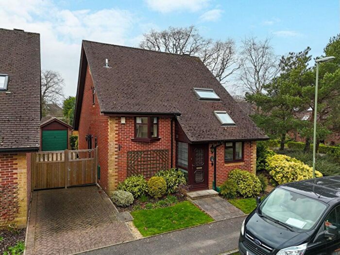 3 Bedroom Detached House For Sale In Yerville Gardens, Hordle, Lymington, SO41