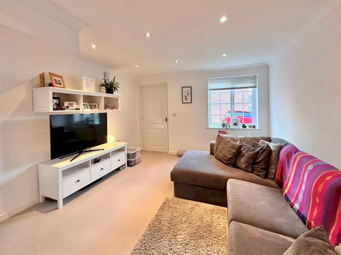 3 Bedroom Town House To Rent In Storey Road, Disley, Stockport, SK12