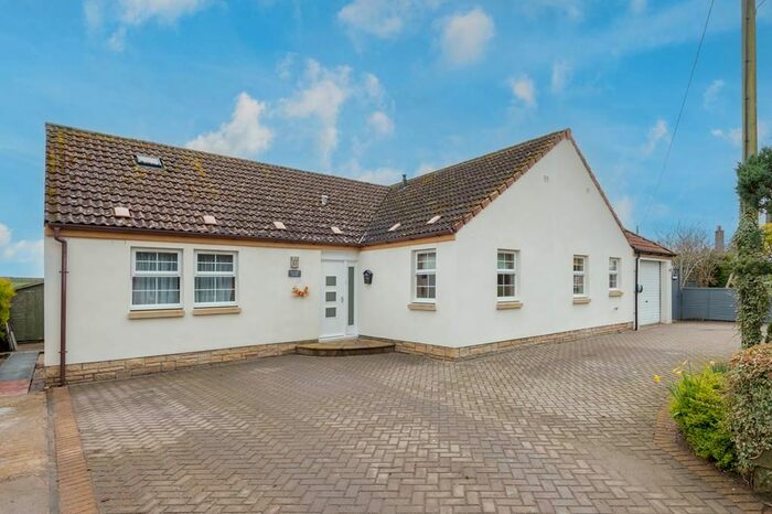 4 Bedroom Detached Bungalow For Sale In Craigrothie, Cupar, KY15