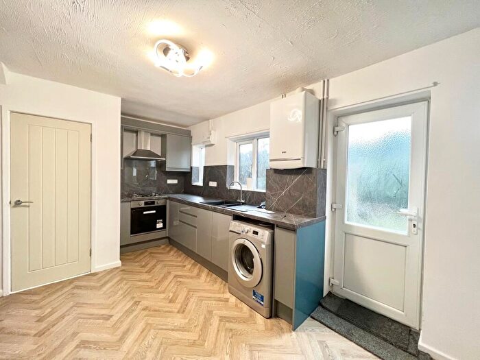 3 Bedroom Terraced House To Rent In Alexandra Crescent, Beeston, NG9