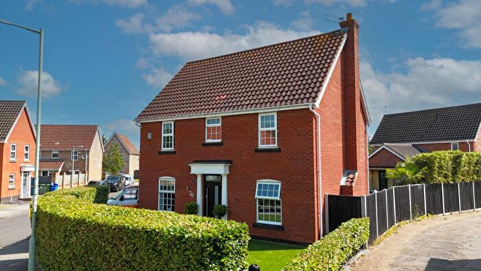 4 Bedroom Detached House For Sale In Monarch Way, Lowestoft, NR33