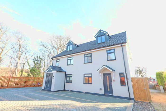 4 Bedroom Property To Rent In Blaisedell View, Bristol BS10