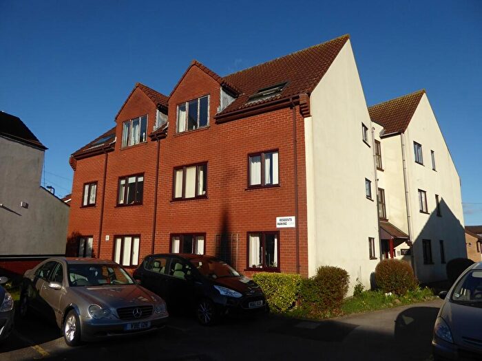 1 Bedroom Flat To Rent In Crofton Court, Yeovil, BA21