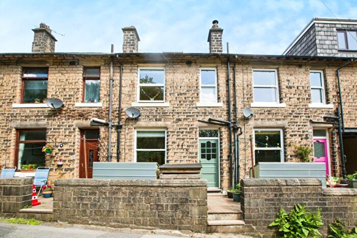 3 Bedroom Terraced House For Sale In Oakville Road, Hebden Bridge, HX7