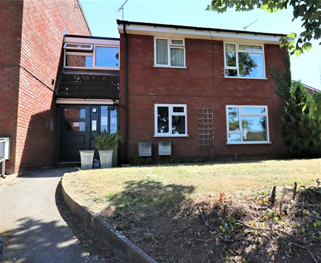 1 Bedroom Flat To Rent In Great Brickhill Lane, Little Brickhill, MK17