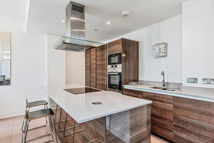 2 Bedroom Flat For Sale In Colston Avenue, Bristol, BS1